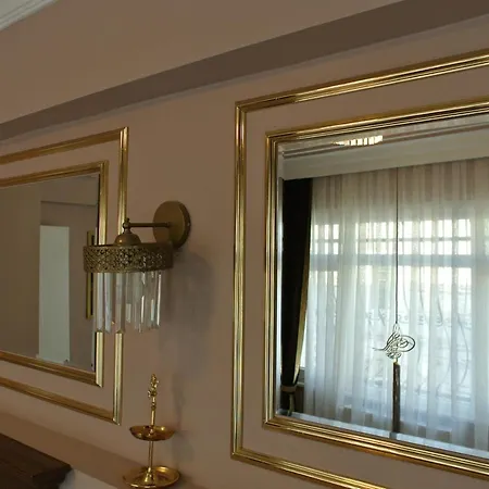 Emirhan & 伊斯坦布尔