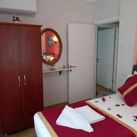 Emirhan & イスタンブール