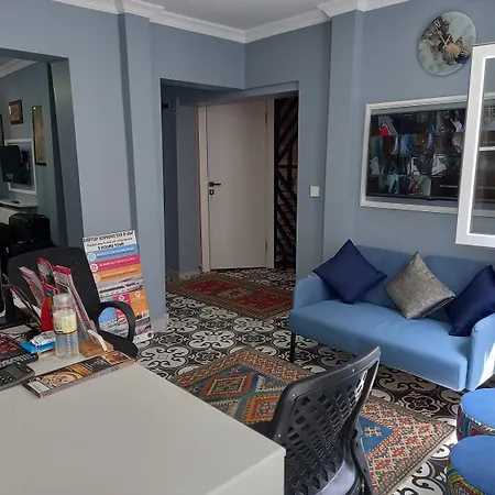 Emirhan & 4* Istanbul