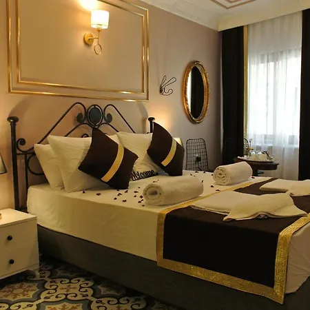 Emirhan & 3*