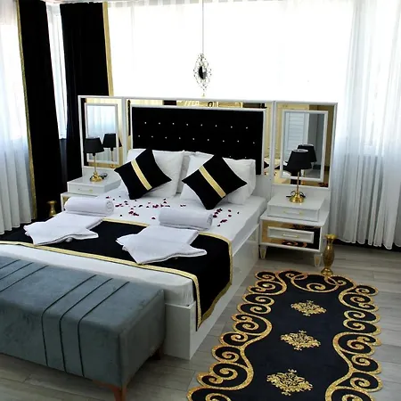 Emirhan & Istanbul